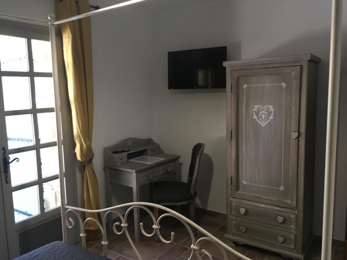 Bed and Breakfast Mas De La Pinede Ex-Les Arbousiers Боллен Экстерьер фото